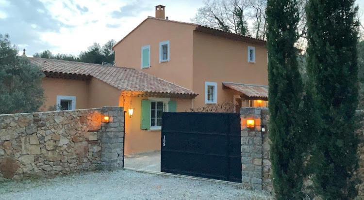Gite Le Mas Des Oliviers Draguignan Exterior photo